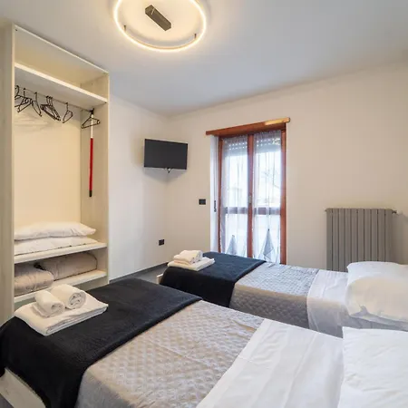 Da Cichin 1 - Free Parking, Wi-fi & Ac Apartament